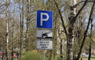 Stāvvietas ceļa zīme